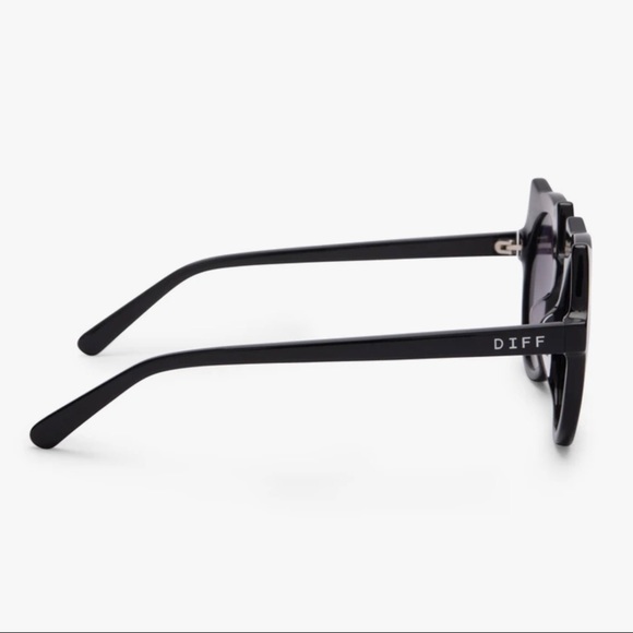 DIFF Lucky Cat Sunglasses Black Grey Gradient Lens - Picture 5 of 7